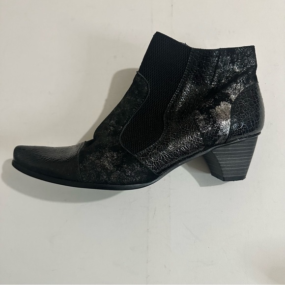 Un Tour En Ville Stylish Black Patent Metallic Leather Ankle Boots Sz 42 / US 11 - Picture 6 of 14